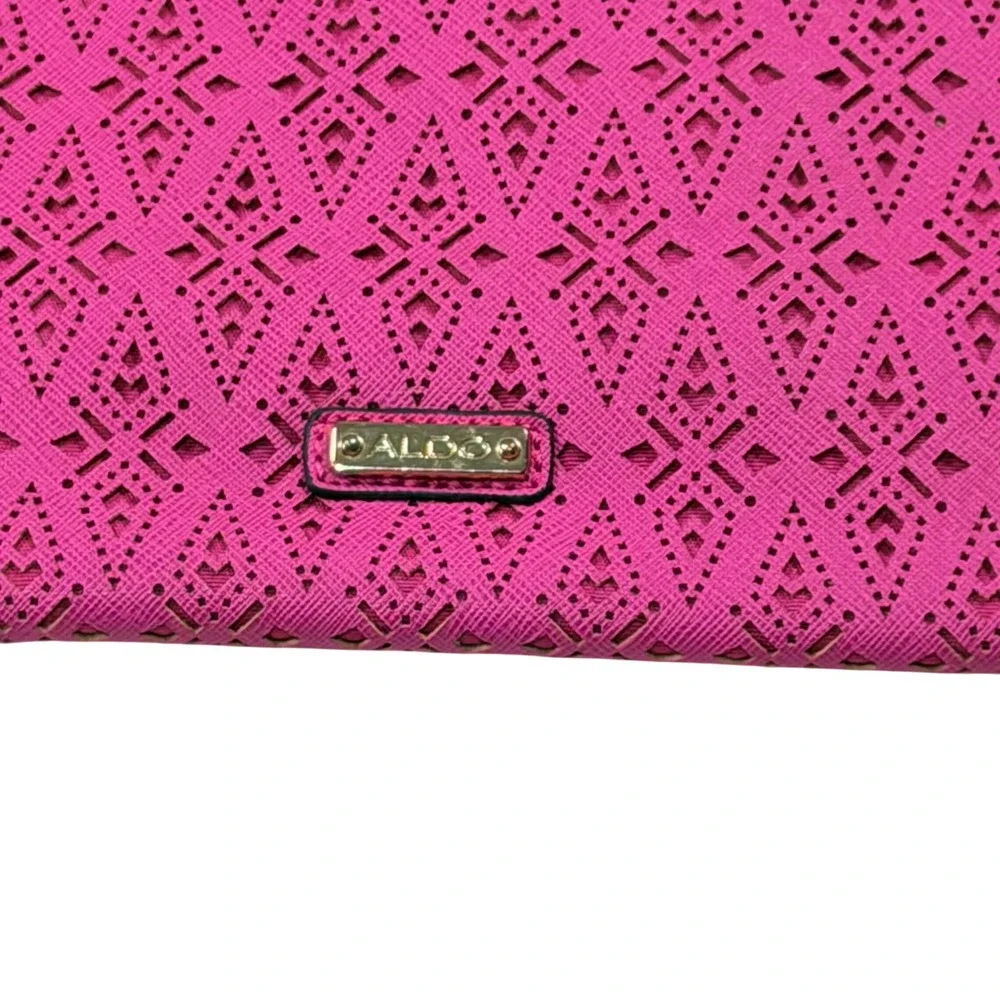 Aldo‎ Hot Pink Laser Cut Wristlet Clutch Bag Gold Hardware Diamond Pattern EUC